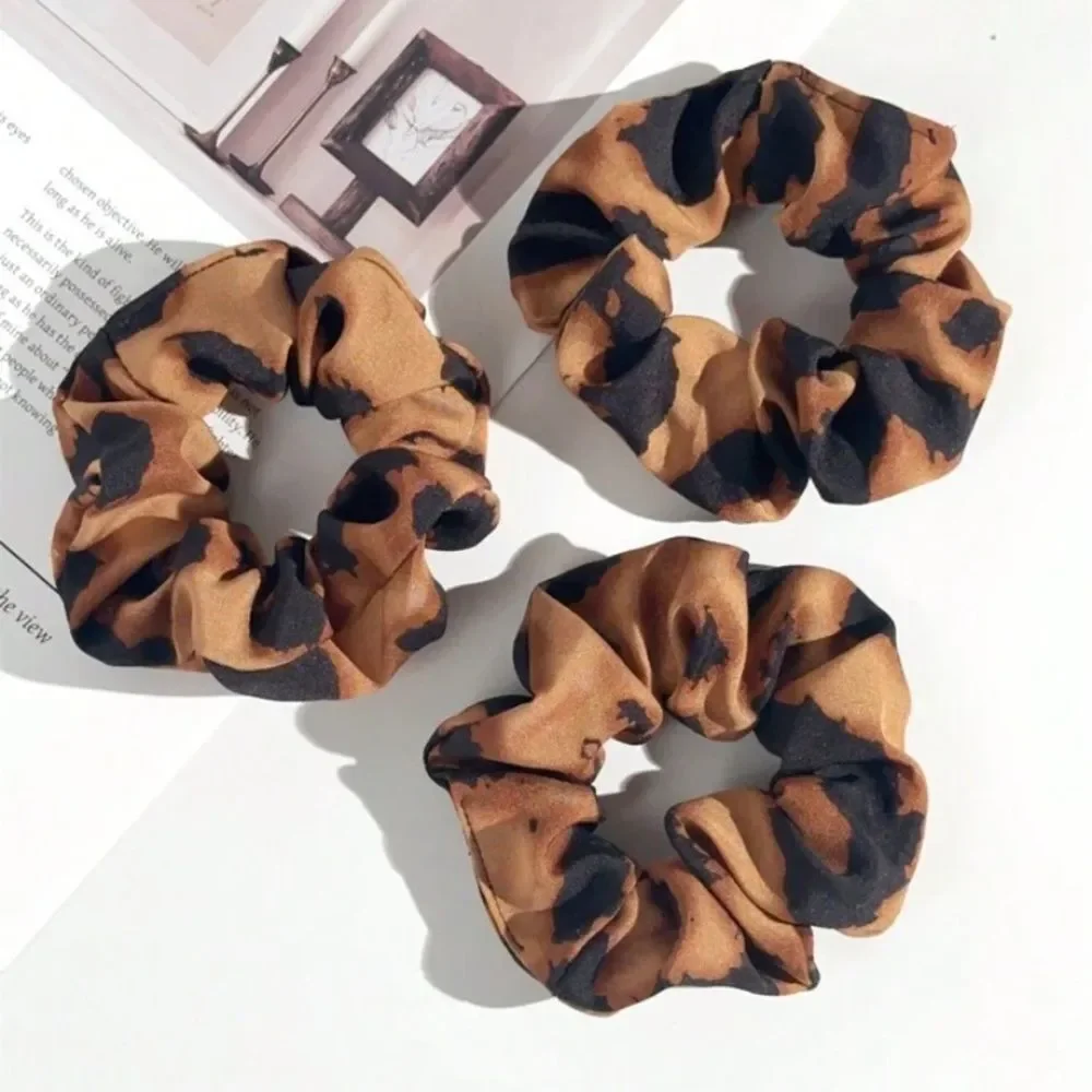 3for$20 3pcs Women Fashion Leopard Print Fabric Scrunchies Ponytail Holders
